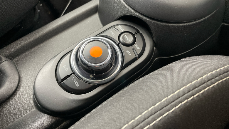 MINI Hatchback 2.0 Cooper S Sport II 3dr Petrol Hatchback